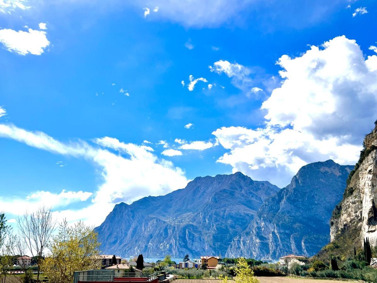 Apartment Gardabebo Torbole Sul Garda Bagian luar foto