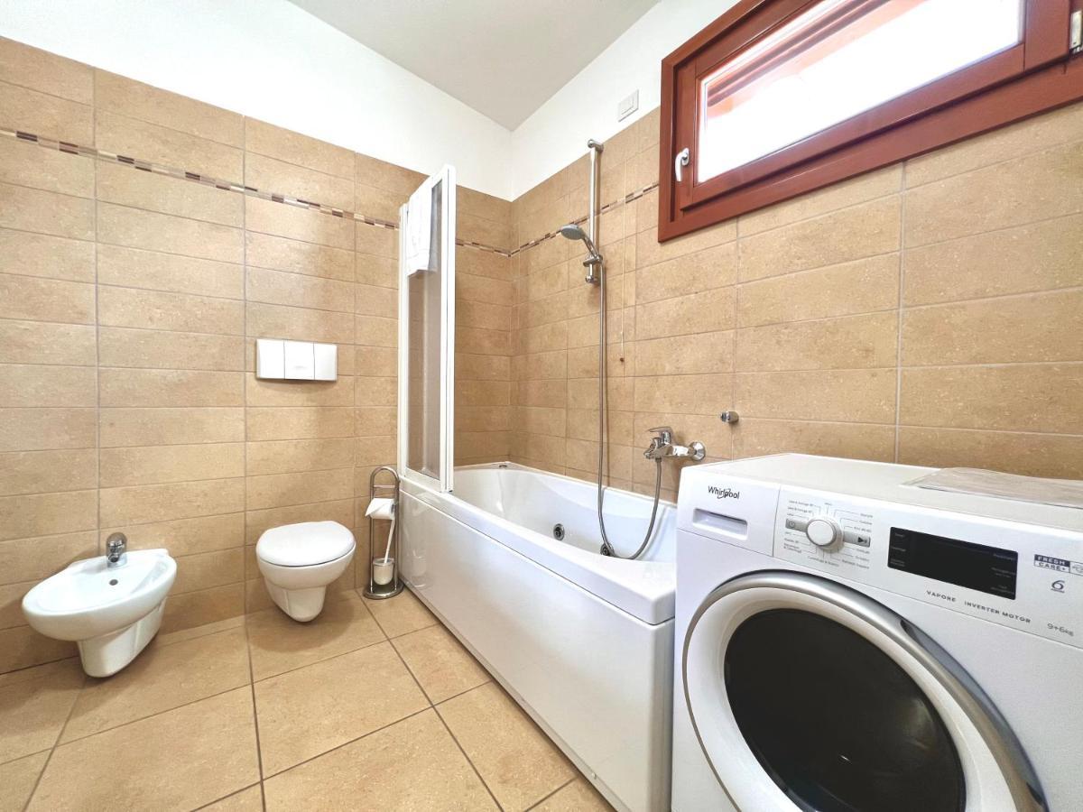 Apartment Gardabebo Torbole Sul Garda Bagian luar foto