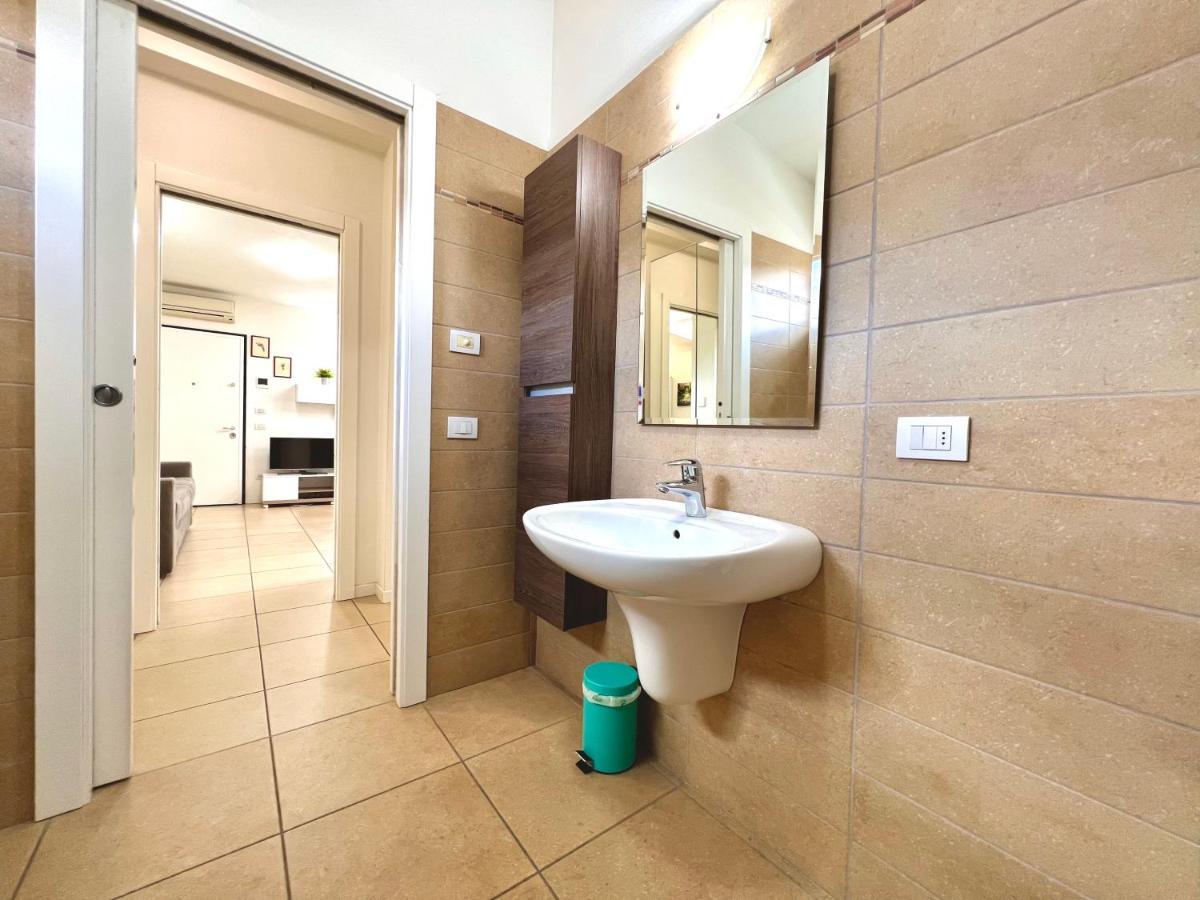 Apartment Gardabebo Torbole Sul Garda Bagian luar foto