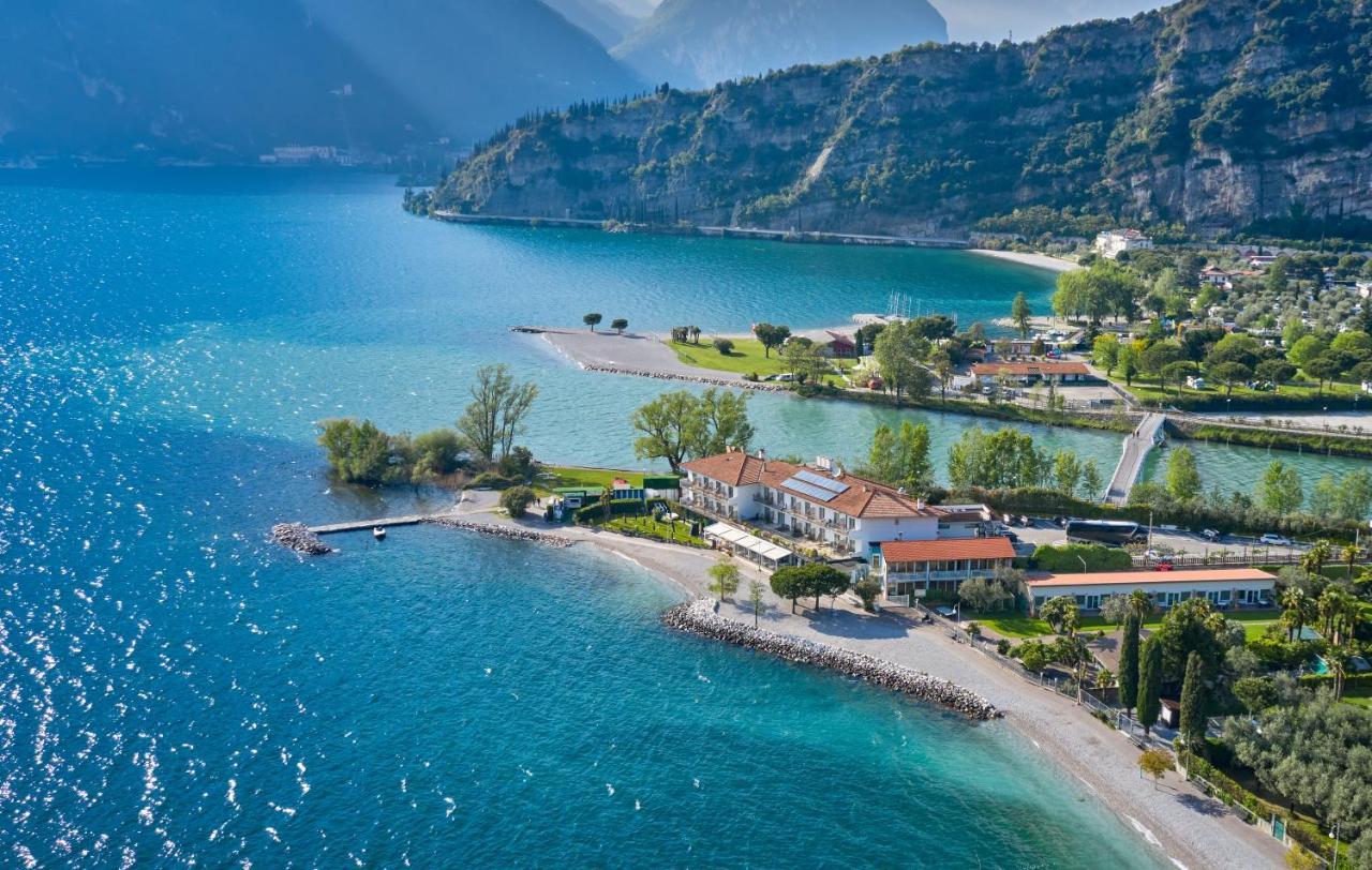 Apartment Gardabebo Torbole Sul Garda Bagian luar foto