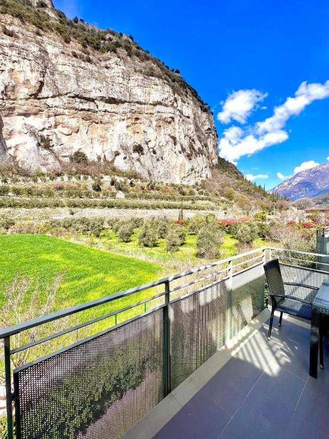 Apartment Gardabebo Torbole Sul Garda Bagian luar foto